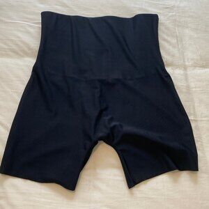 Yummie Shapewear Short Black M